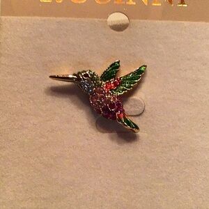 New Mulit colored Hummingbird tie tac pin. Goldtone Swavorski crystals & enamel